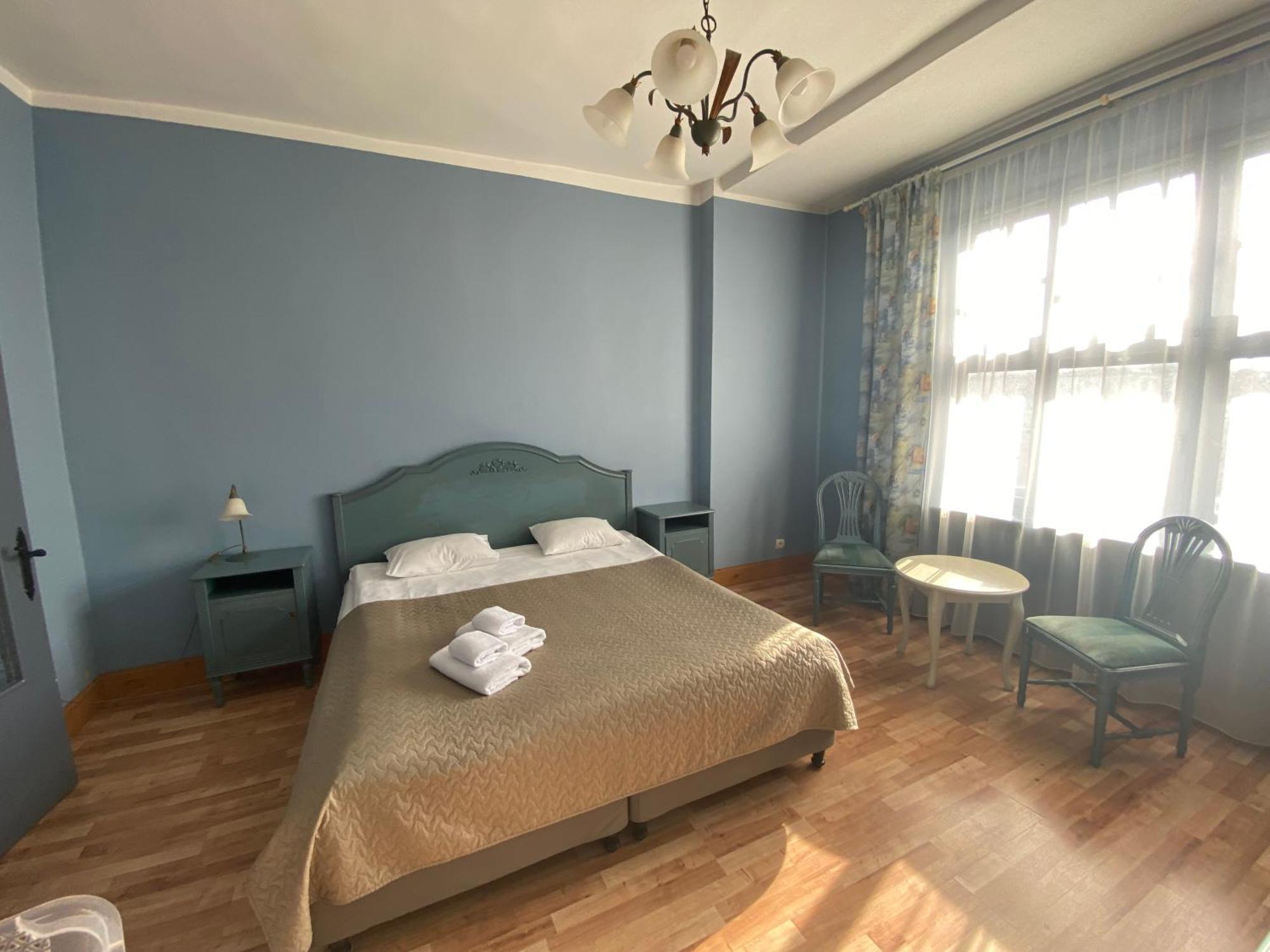 Viktorija Hotel Riga Exterior photo