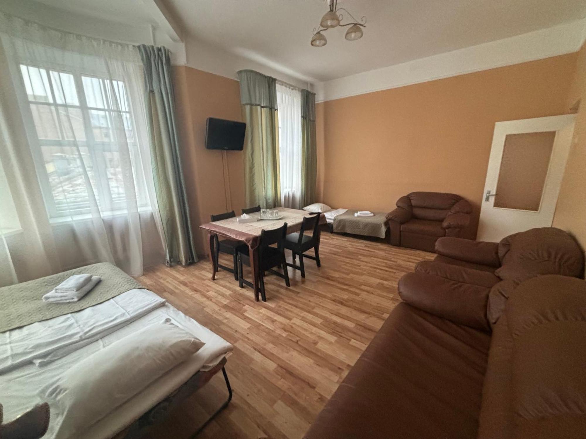 Viktorija Hotel Riga Exterior photo