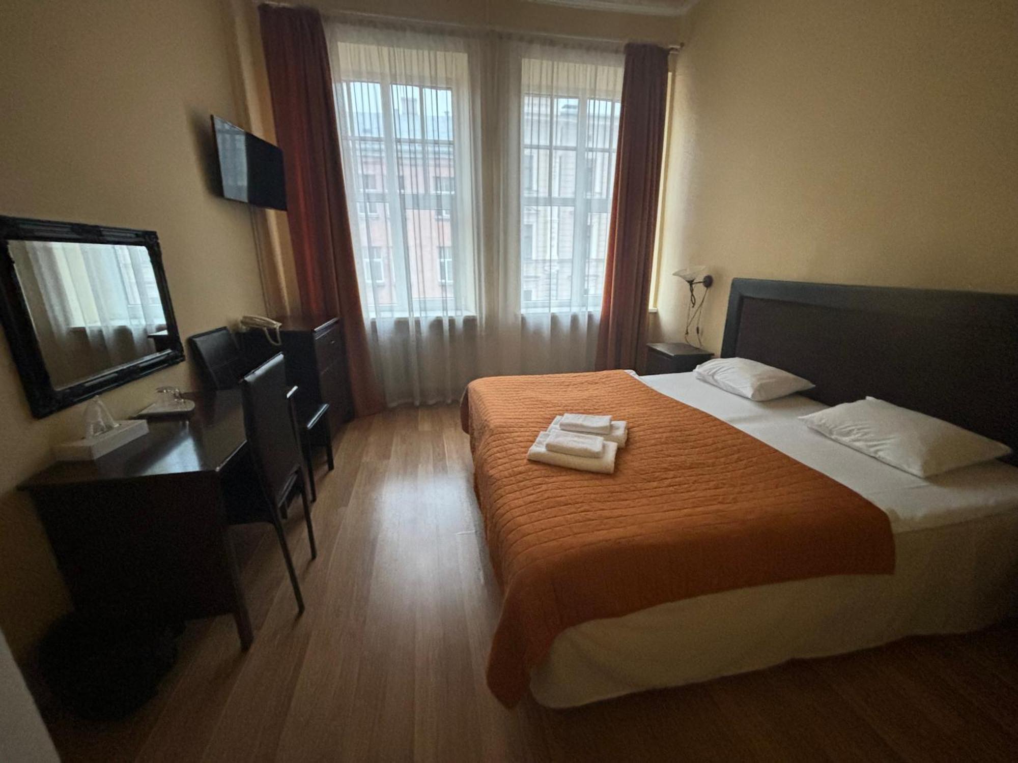 Viktorija Hotel Riga Exterior photo