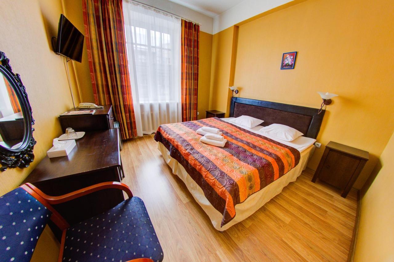 Viktorija Hotel Riga Exterior photo